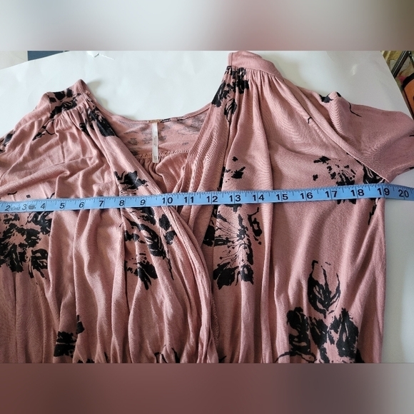 Free People Fiona Wrap Bell Sleeve Top Size XS in Pink - Picture 11 of 12